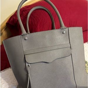 Light gray handbag